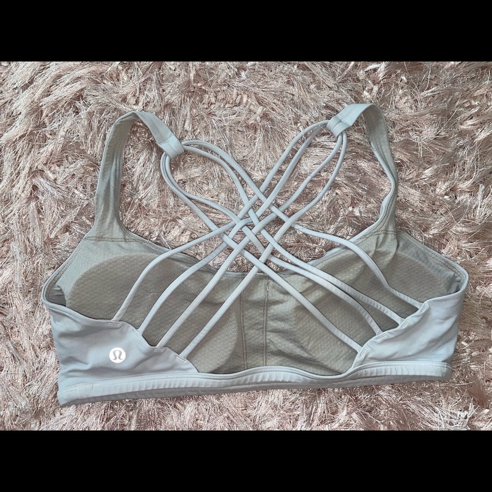 lululemon size 12 free to be wild bra